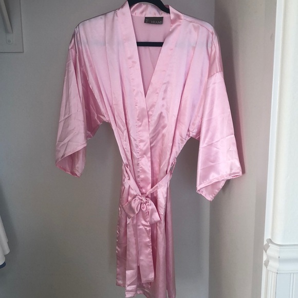 VEAMI Pink Robe - Picture 1 of 1